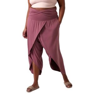 Athleta “Release Pant” in purple size large